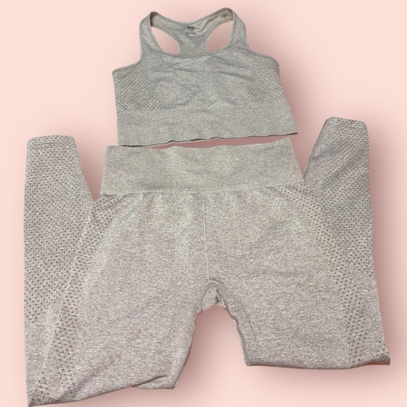 Set H&M Tan Leggings High-Waisted Seamless Design - Picture 2 of 5